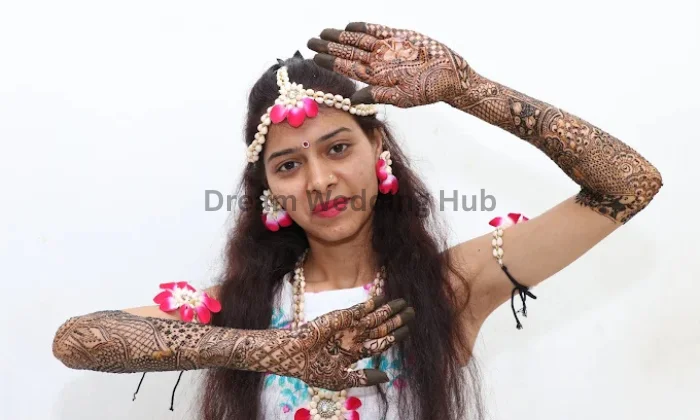 Dhruvi Studio Photography